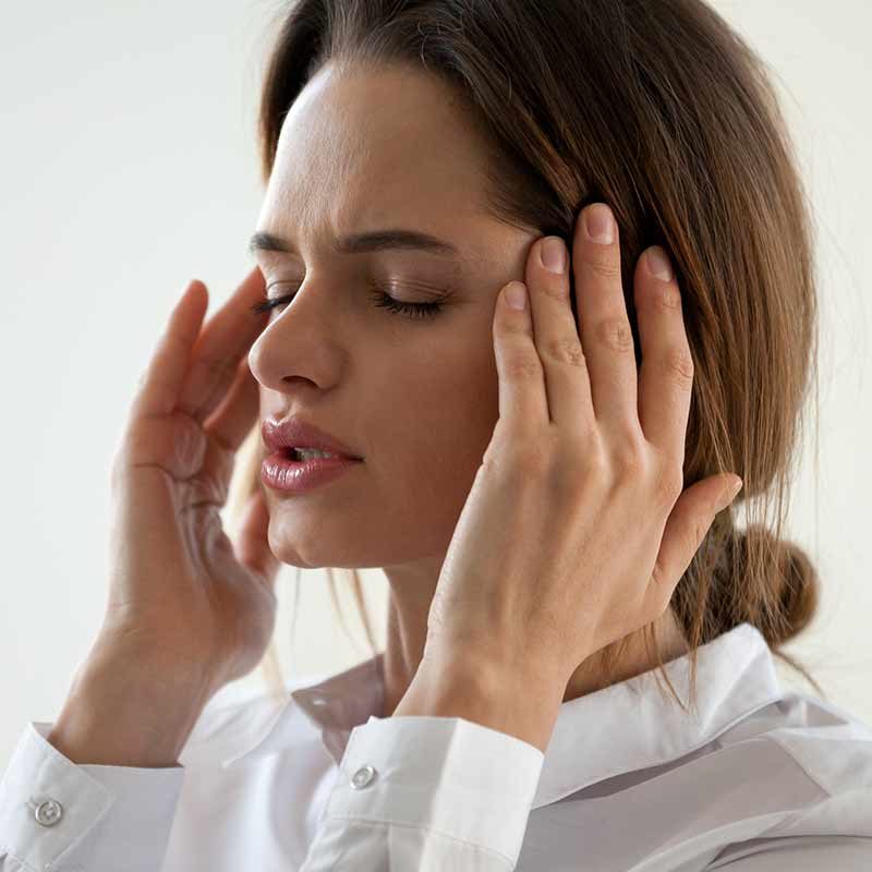 Migräne kann im MVZ Hansaklinik in Dortmund mit Muskelrelaxans behandelt werden.